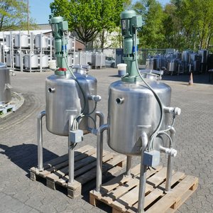 Agitator tanks
