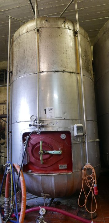 Agitator tanks