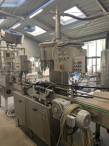 Filling installations SEITZ COMPACTA/AL... Abfüll- und Verpackungslini...