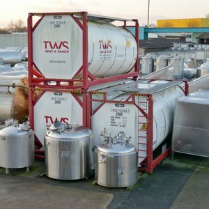 Pressure tanks VAN HOOL