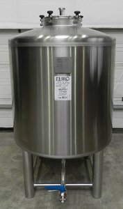 Pressure tanks