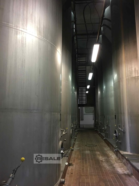 Storage tanks