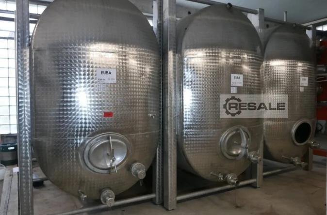 Storage tanks