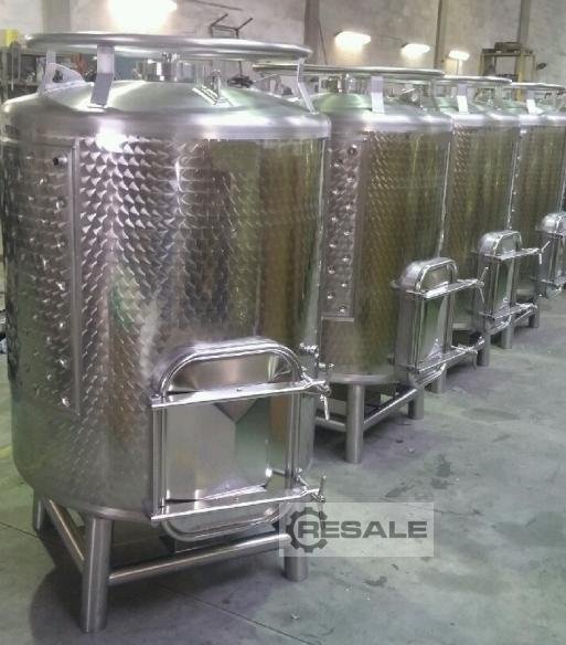 Storage tanks EUROLUX 700,900,1100l tanks