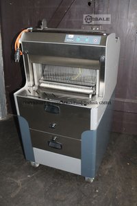 Bread and biscuit cutting machines MHS BASIC L