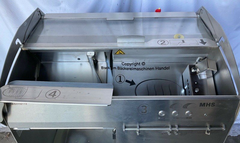 Bread and biscuit cutting machines MHS Ideal SB