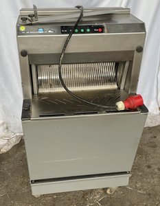 Bread and biscuit cutting machines MHS Gatter BM 45N