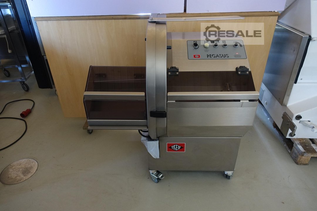 Bread and biscuit cutting machines TREIF Pegasus