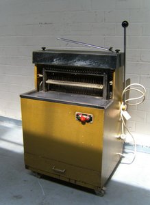 Bread and biscuit cutting machines WABäMA Perfekt-Spezial 530/10