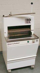 Bread and biscuit cutting machines RöSEN&ROBBERT FG 45/10