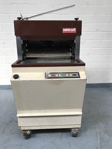 Bread and biscuit cutting machines WABäMA Automat