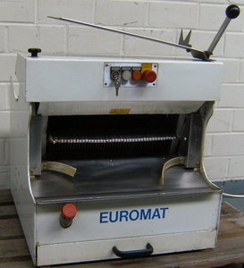Bread and biscuit cutting machines REGO EMT 10, Halbautomat
