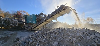 Powerscreen Premiertrak 400 jaw crusher
