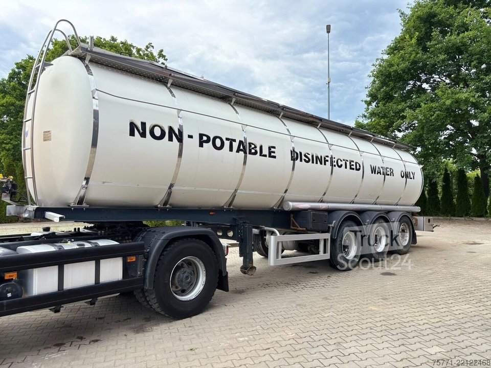 Tank Menci SA105 NACZEPA CYSTERNA gebraucht