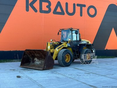 Radlader Komatsu WA 320-5 gebraucht