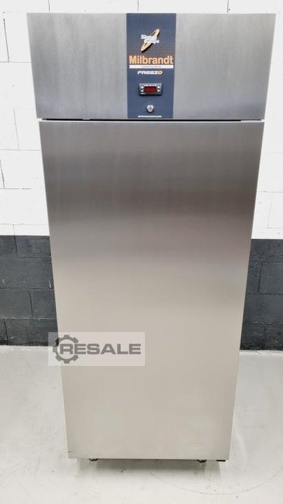 Fridges SINMAG Freezo 680R