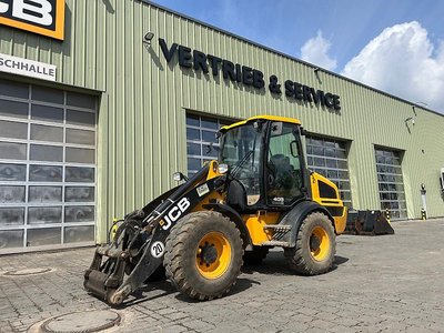 JCB 409
