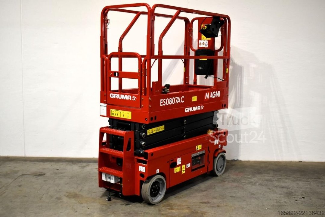 Arbeitsbühnenwagen Magni ES0807AC gebraucht