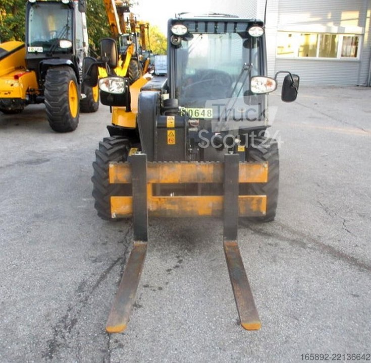 Teleskoparmstapler JCB 516-40 gebraucht