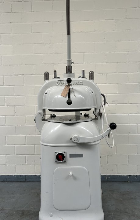 Knitting machines for dough pieces FORTUNA 3 Halbautomat