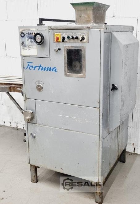 Knitting machines for dough pieces FORTUNA KM 5