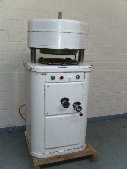 Knitting machines for dough pieces W & P Rotamat