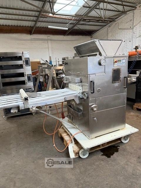 Knitting machines for dough pieces FORTUNA KM6