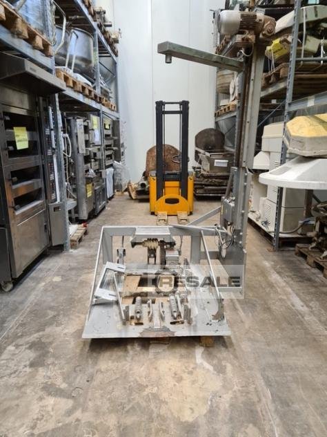 Lifting tippers KEMPER HK 200