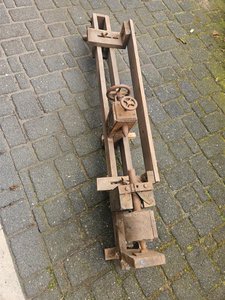 Historische, riemengetriebene Drehbank
