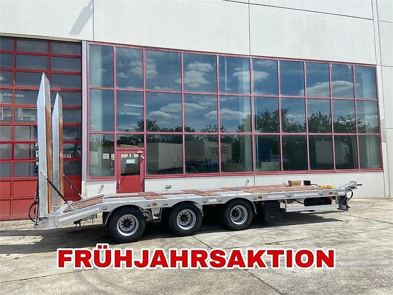 Möslein TT 31 31 t GG Tridem- Tieflader 3 Achs, gelenktNe