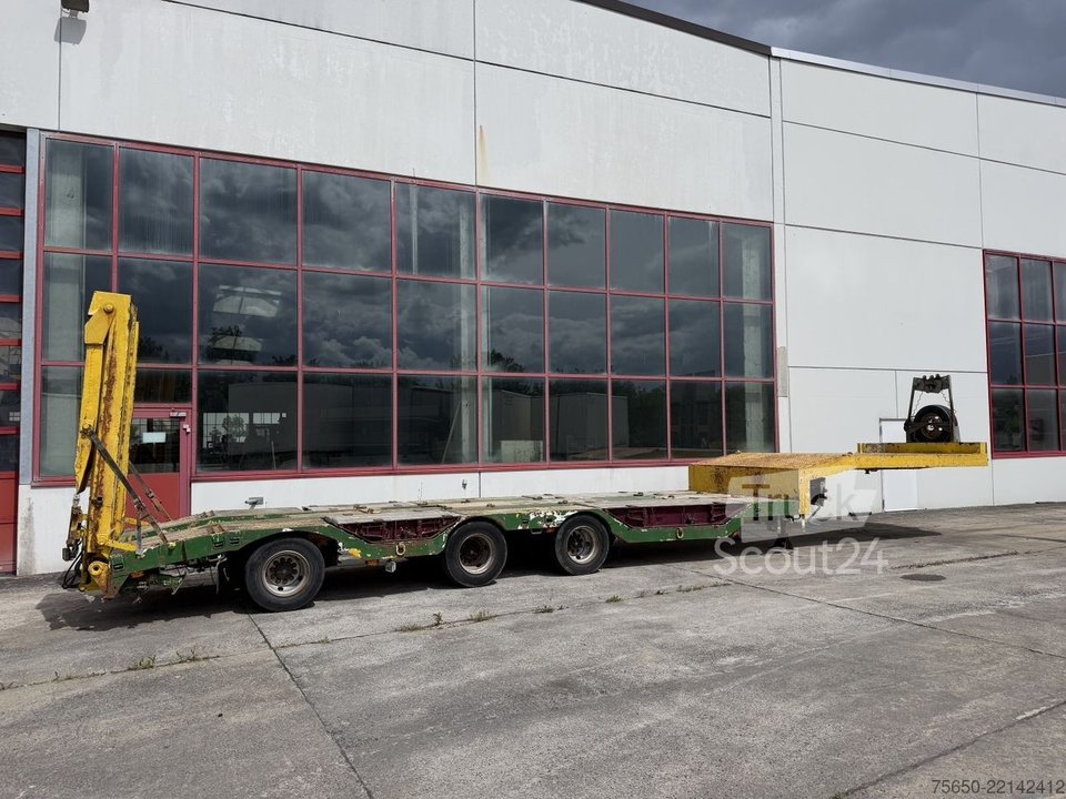 Tieflader-Sattelauflieger  t3  3 Achs Satteltieflader, Radmulden gebraucht