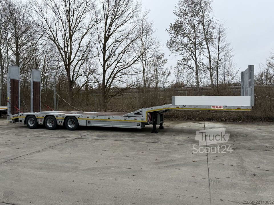 Tieflader-Sattelauflieger Möslein ST 3  3 Achs Satteltieflader neu neu