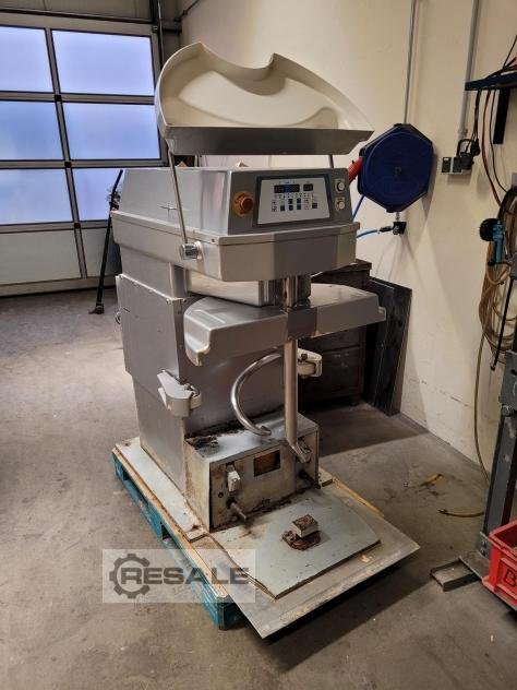 Spiral kneading machines SINMAG 3 KESSEL 120 mit 3 Kesselwagen