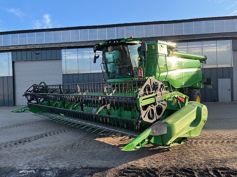 John Deere T670i Raupenfahrwerk inkl. 725X Schneidwerk