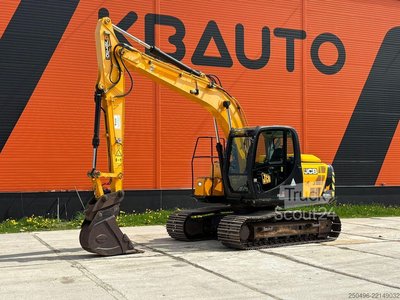 Raupenbagger JCB JS 130 LC + T4F gebraucht