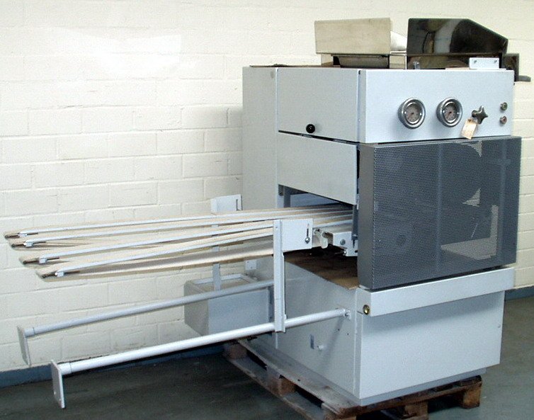 Systems for bread rolls WERNER & PFLEIDERER Multimatic C, 4 reihig,