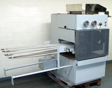 Systems for bread rolls WERNER & PFLEIDERER Multimatic C, 4 reihig,