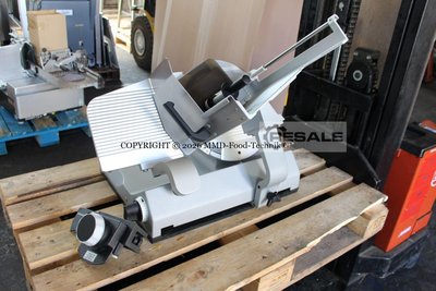 Cold-meat slicing machines GRAEF MASTER 3370