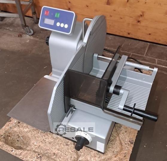 Cold-meat slicing machines GRAEF Master 3020