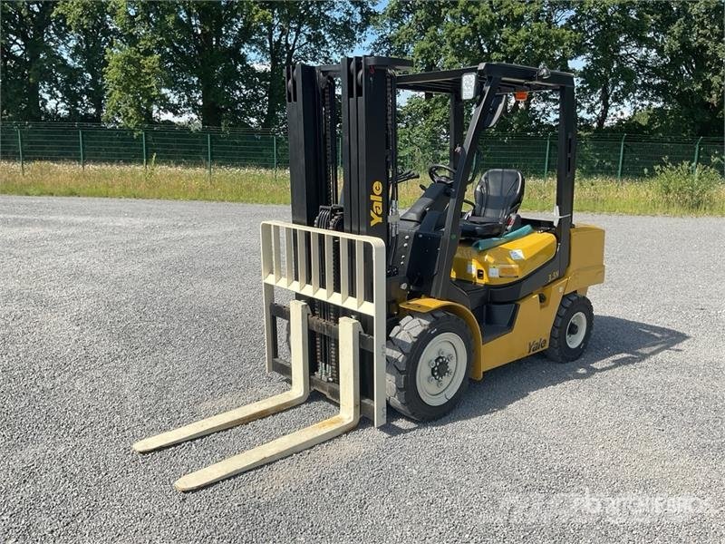 Yale GDP3.5N Diesel Forklift Heavy Duty pneumatic tire 
