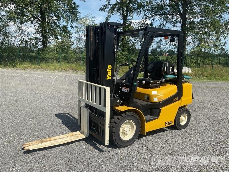 Yale GLP2.5N Diesel Forklift Heavy Duty pneumatic tire 