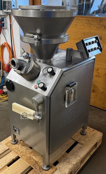 Filling and vacuum filling machines VEMAG Robot 500