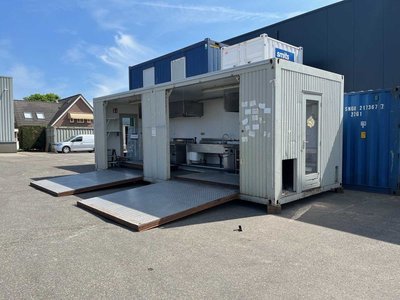 Kitchen (stainless steel) container 8x3 meters