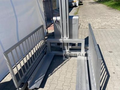 Loading devices VAN OIRSCHOT 2000