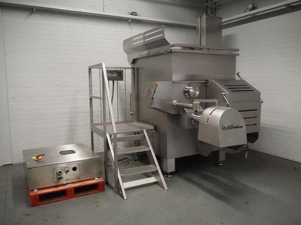 Meat mincers SEYDELMANN PG161