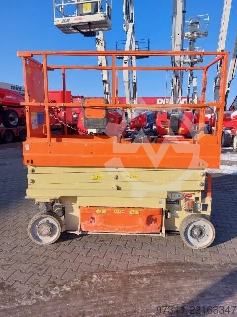 JLG 2032ES