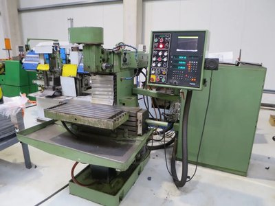 HERMLE UWF 700 Werkzeugfräsmaschine - Universal