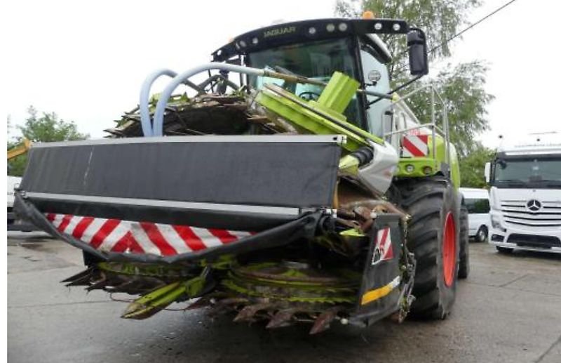 Claas Jaguar 990 Feldhäcksler