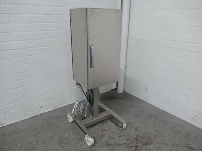 Labelling machines POLY CLIP ES5000