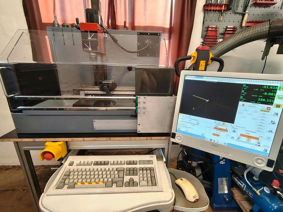 Fräsmaschine Emco F1 CNC Servomotoren